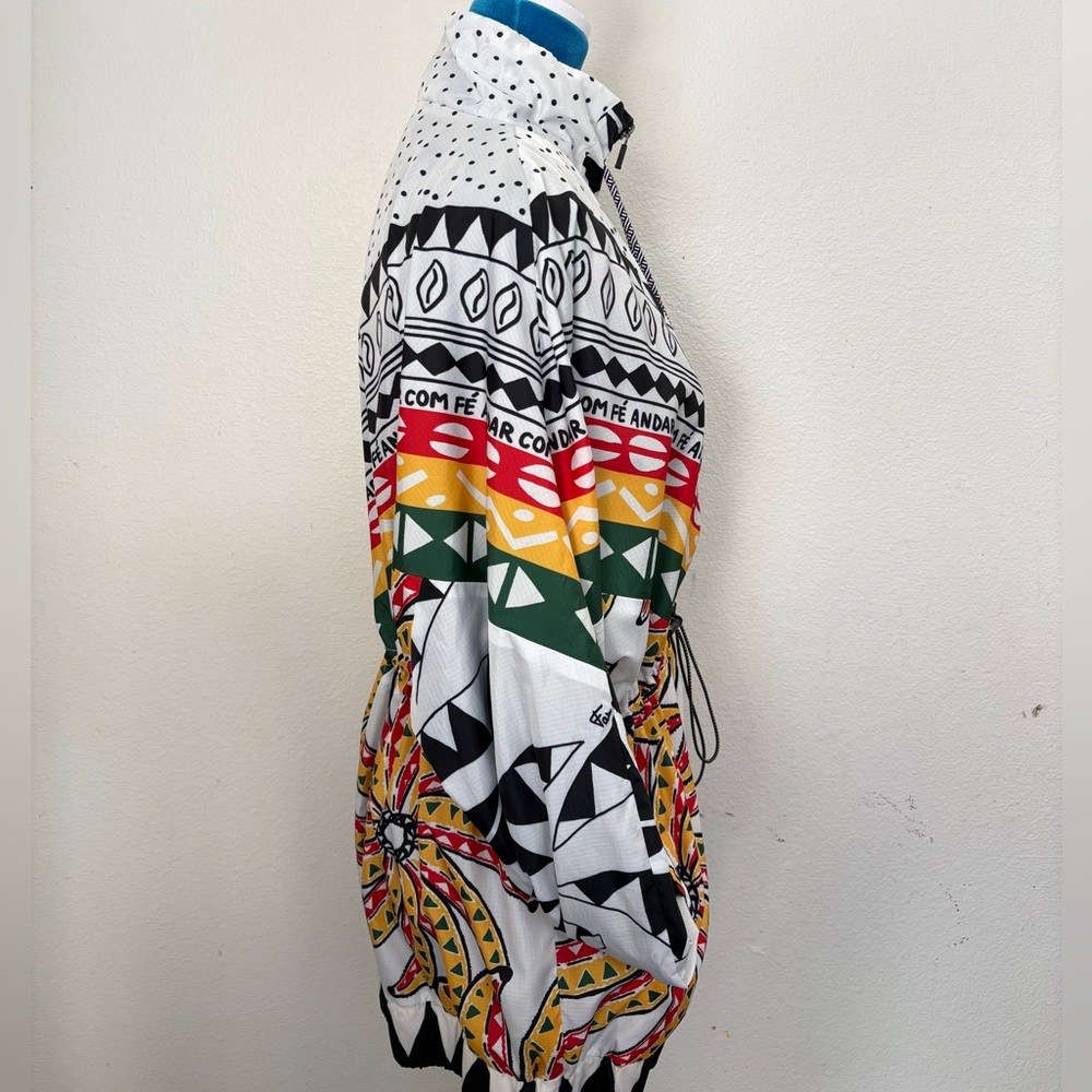 Colorful Geometric Patterned Jacket - Picture 4 of 6